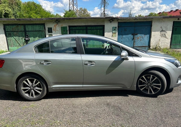 Toyota Avensis cena 36500 przebieg: 194000, rok produkcji 2013 z Będzin małe 781